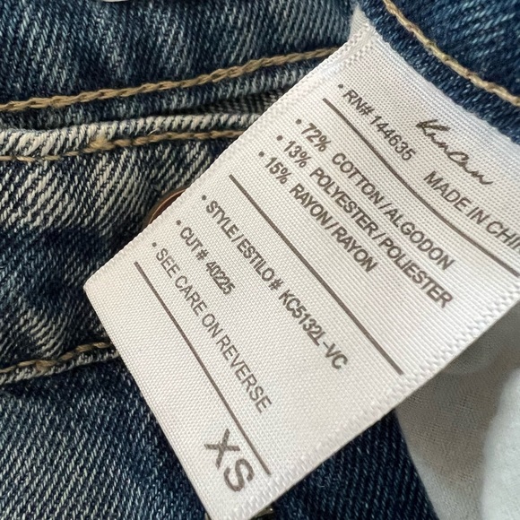 KENCAN VICI DENIM SHORTS - Picture 7 of 7